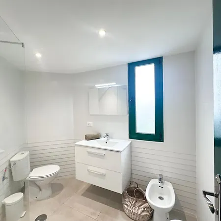 1the Location - Americas & Parking Appartamento